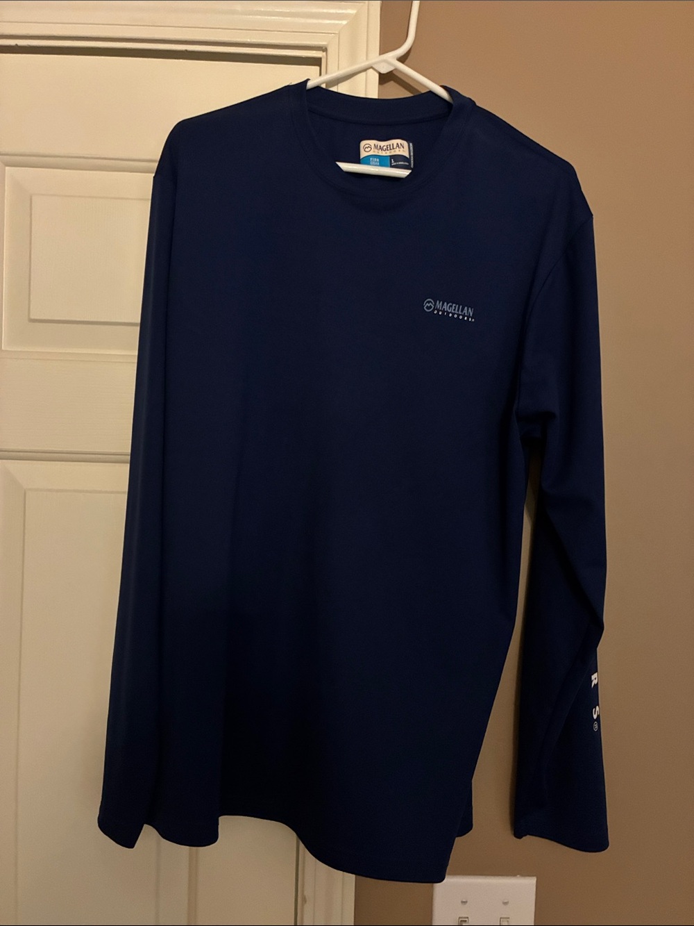 Magellan Outdoors Men's Long-Sleeve Performance Tee - Dark Blue